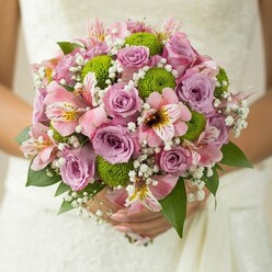 SINCERELY YOURS BRIDAL BOUQUET